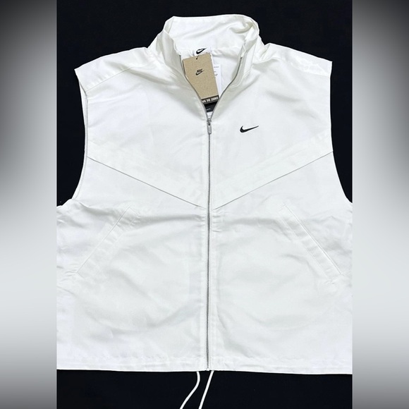 Nike Jackets & Blazers - Nike Windrunner Shine Vest Zippered Pockets HV2472-133 Women's Size M - NWT